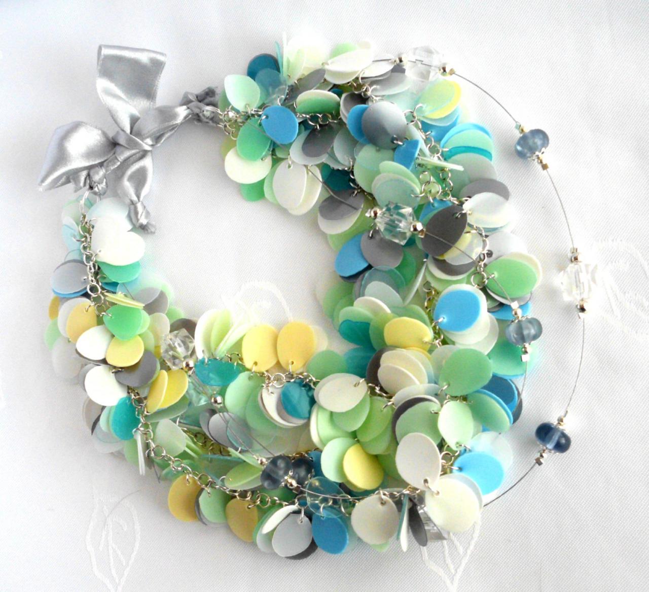 Plastic statement necklace clearance